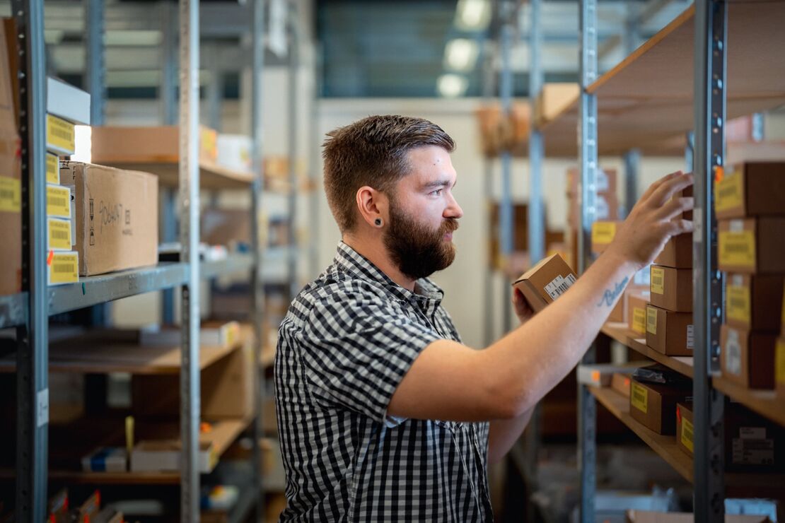 Kostenloser Support exzellenten Techniker nach Ablauf der Garantiezeit großer Lagerbestand auch ältere Systeme mit Ersatzteilen versorgt Lagerbestand